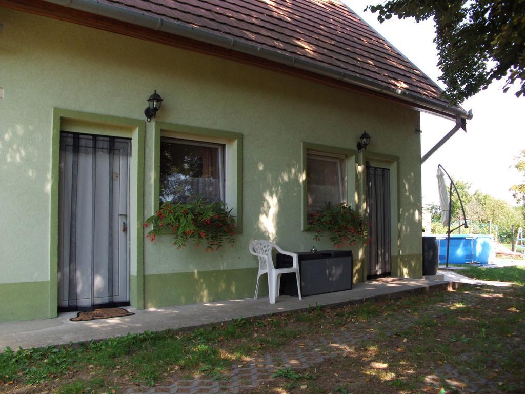 Ferienhaus Hartmann Хевиз Экстерьер фото